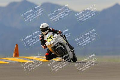 media/Sep-11-2022-SoCal Trackdays (Sun) [[81b7e951af]]/Turn 9 (930am)/